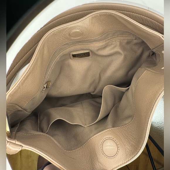 Furla Dark Taupe Leather Italian Hobo Bag - LIKE NEW - Picture 7 of 8